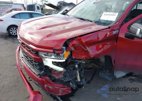 2022 Chevrolet Silverado 1500 4Wd Short Bed Rst z USA, uszkodzony, nr VIN 3GCUDEED8NG559474